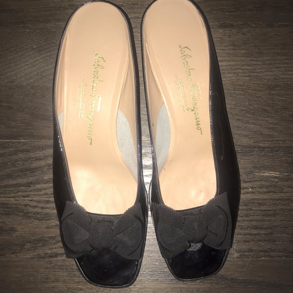 Salvatore Ferragamo Shoes - Ferragamo open toe mules